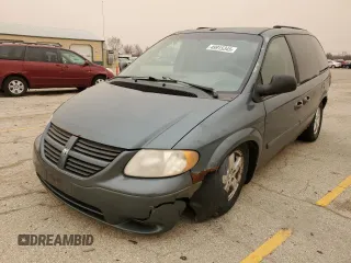 2006 Dodge Caravan SXT with VIN 1D4GP45R56B633618, listed as a Copart auction lot 49915345 with 223,481 mi miles and Salvage Title. Bid and sale history available at DreamBid. Image 1.