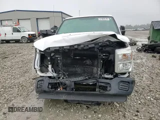 2016 Ford F-250 XL z VIN 1FTBF2A66GEB85013, wystawiony jako Copart lot #57483515 z przebiegiem 188 527 mil mil oraz Szkoda całkowita • Salvage title. Historia ofert i sprzedaży dostępna na DreamBid. Obrazek 14.