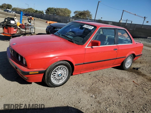 1989 BMW 3 Series 325iS with VIN WBAAA2309KEC49637, listed as a Copart auction lot 41492615 with 185,613 mi miles and Salvage Title. Bid and sale history available at carsss.com. Image 1.