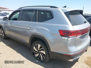 2024 Volkswagen Atlas SE with VIN 1V2HR2CA2RC568429, listed as a IAAI auction lot 42371188 with 18,903 mi miles and . Bid and sale history available at DreamBid. Image 3.