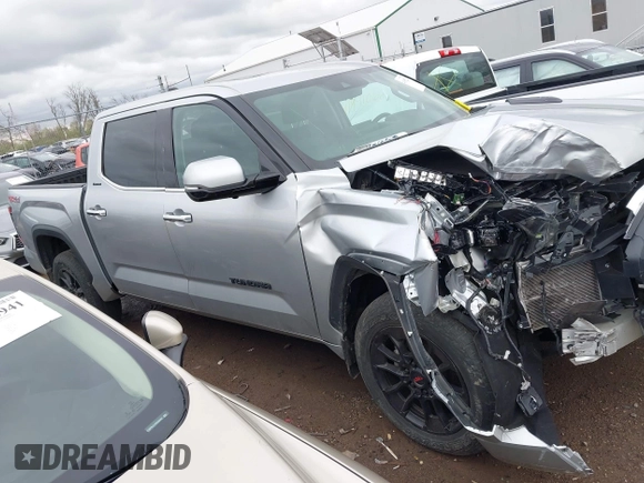 2022 Toyota Tundra Limited Hybrid with VIN 5TFJC5DB8NX009385, listed as a IAAI auction lot 41952224 with 40,497 mi miles and . Bid and sale history available at DreamBid. Image 13.