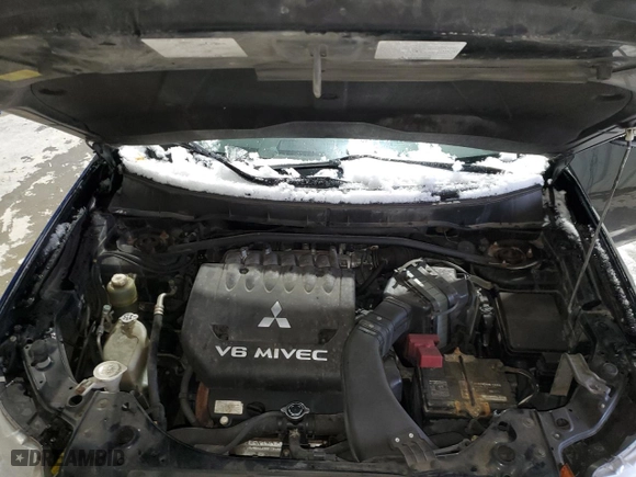 2010 Mitsubishi Outlander XLS with VIN JA4JT4AX0AZ003566, listed as a Copart auction lot 41385025 with 149,765 mi miles and Salvage Title. Bid and sale history available at carsss.com. Image 14.