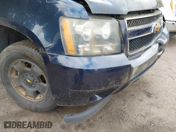 2007 Chevrolet Avalanche LTZ z VIN 3GNFK12377G115256, wystawiony jako IAAI lot #42204282 z przebiegiem 134 266 mil mil oraz . Historia ofert i sprzedaży dostępna na DreamBid. Obrazek 6.