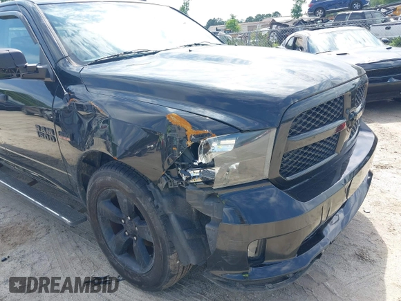 2015 Ram 1500 Express z VIN 3C6RR6KT3FG687249, wystawiony jako IAAI lot #42253945 z przebiegiem 162 166 mil mil oraz . Historia ofert i sprzedaży dostępna na DreamBid. Obrazek 6.