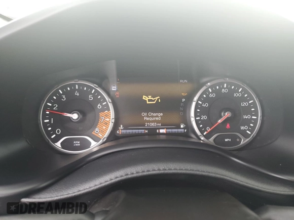 2022 Jeep Renegade Altitude z VIN ZACNJDE19NPN77457, wystawiony jako Copart lot #57131535 z przebiegiem 21 063 mil mil oraz Szkoda całkowita • Salvage title. Historia ofert i sprzedaży dostępna na DreamBid. Obrazek 9.