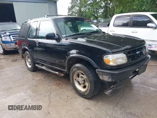 1997 Ford Explorer z VIN 1FMCU24X6VUC49032, wystawiony jako IAAI lot #42238646 z przebiegiem 241 012 mil mil oraz . Historia ofert i sprzedaży dostępna na DreamBid. Obrazek 1.