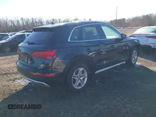 2019 Audi Q5 Premium with VIN WA1ANAFY7K2043454, listed as a IAAI auction lot 41620464 with 57,516 mi miles. Bid and sale history available at carsss.com. Image 4.
