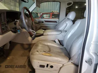 2005 Cadillac Escalade z VIN 1GYEK63N95R244477, wystawiony jako Copart lot #60168275 z przebiegiem 207 957 mil mil oraz Czysty tytuł • Clean title. Historia ofert i sprzedaży dostępna na DreamBid. Obrazek 7.