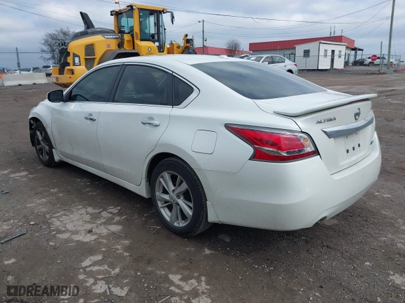 2014 Nissan Altima 2.5 SV with VIN 1N4AL3AP3EC128267, listed as a IAAI auction lot 41559433 with 169,844 mi miles. Bid and sale history available at carsss.com. Image 3.