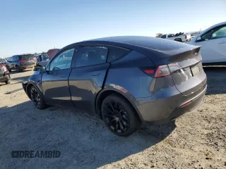 2021 Tesla Model Y Long Range with VIN 5YJYGDEE0MF274042, listed as a Copart auction lot 48383055 with 39,264 mi miles and Salvage Title. Bid and sale history available at DreamBid. Image 2.