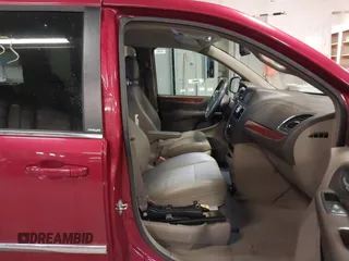 2014 Chrysler Town & Country Touring with VIN 2C4RC1BG4ER300541, listed as a IAAI auction lot 41709855 with 168,052 mi miles. Bid and sale history available at carsss.com. Image 5.
