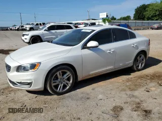 2015 Volvo S60 T5 Drive-E Platinum with VIN YV140MFD2F1313163, listed as a Copart auction lot 59935724 with 97,714 mi miles and Salvage Title. Bid and sale history available at carsss.com. Image 1.