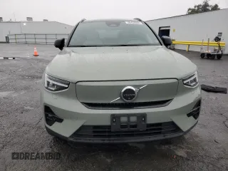 2023 Volvo XC40 Ultimate with VIN YV4ED3UM4P2082268, listed as a Copart auction lot 86438864 with 59,922 mi miles and Salvage title. Bid and sale history available at DreamBid. Image 5.