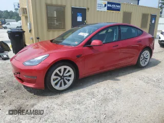 2022 Tesla Model 3 z VIN 5YJ3E1EAXNF369821, wystawiony jako Copart lot #59052455 z przebiegiem 102 568 mil mil oraz Czysty tytuł • Clean title. Historia ofert i sprzedaży dostępna na DreamBid. Obrazek 1.