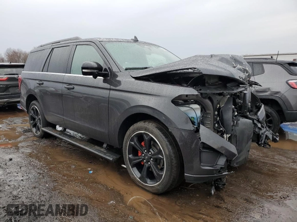 2022 Ford Expedition Limited with VIN 1FMJU2AT0NEA44213, listed as a Copart auction lot 47059155 with 47,325 mi miles and Salvage title. Bid and sale history available at DreamBid. Image 4.
