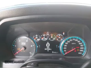 2017 GMC Sierra 2500HD Denali z VIN 1GT12UEY0HF111676, wystawiony jako IAAI lot #41834597 z przebiegiem 357 956 mil mil oraz . Historia ofert i sprzedaży dostępna na DreamBid. Obrazek 7.