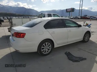 2012 Volkswagen Jetta SE z VIN 3VWDX7AJ7CM463135, wystawiony jako Copart lot #53800555 z przebiegiem 118 341 mil mil oraz Szkoda całkowita • Salvage title. Historia ofert i sprzedaży dostępna na DreamBid. Obrazek 3.