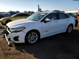 2019 Ford Fusion Hybrid SE with VIN 3FA6P0LU3KR157227, listed as a Copart auction lot 72913652 with 51,912 mi miles. Bid and sale history available at carsss.com. Image 1.