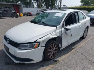 2012 Volkswagen Jetta SE z VIN 3VWDP7AJ3CM401411, wystawiony jako IAAI lot #42374516 z przebiegiem 222 317 mil mil oraz . Historia ofert i sprzedaży dostępna na DreamBid. Obrazek 2.