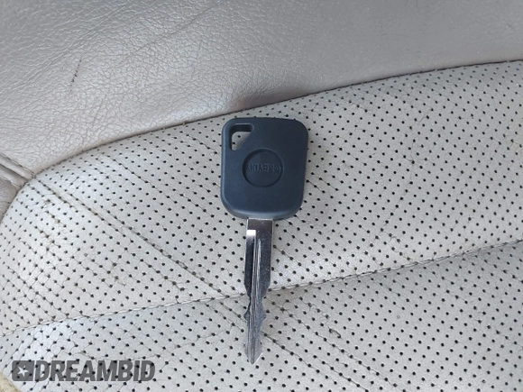 2003 Mercury Mountaineer Convenience with VIN 4M2DU86W83ZJ17187, listed as a IAAI auction lot 42534330 with 224,357 mi miles and . Bid and sale history available at DreamBid. Image 11.