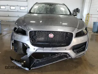 2017 Jaguar F-Pace 35t R-Sport with VIN SADCL2BV1HA886526, listed as a Copart auction lot 46521475 with 129,505 mi miles and Salvage Title. Bid and sale history available at DreamBid. Image 5.