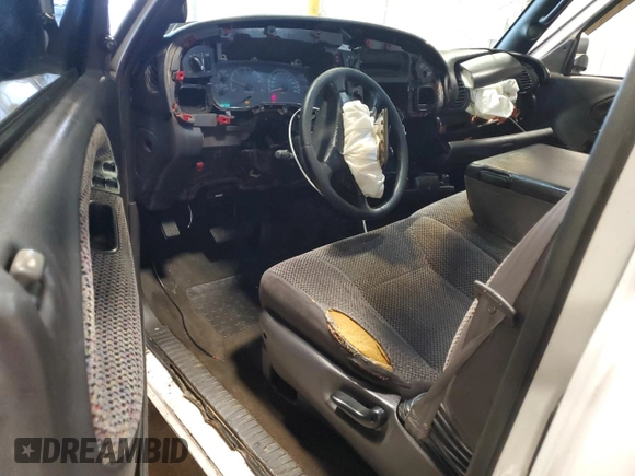 2001 Dodge 1500 with VIN 3B7HF13Y31M294078, listed as a Copart auction lot 61182945 with 176,433 mi miles and Salvage title. Bid and sale history available at DreamBid. Image 8.