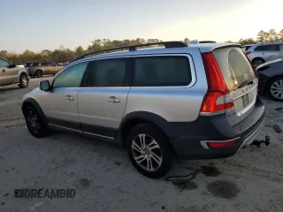 2015 Volvo XC70 T5 Drive-E Premier with VIN YV440MBK2F1230453, listed as a Copart auction lot 44231365 with 107,726 mi miles and Clean Title. Bid and sale history available at DreamBid. Image 2.