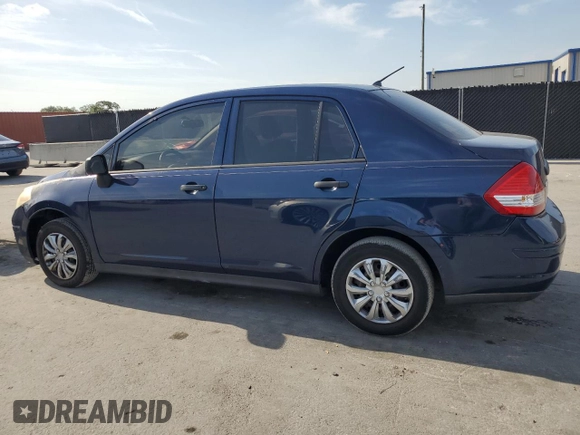 2009 Nissan Versa 1.6 z VIN 3N1CC11E49L476159, wystawiony jako Copart lot #53792025 z przebiegiem 242 459 mil mil oraz Szkoda całkowita • Salvage title. Historia ofert i sprzedaży dostępna na DreamBid. Obrazek 2.
