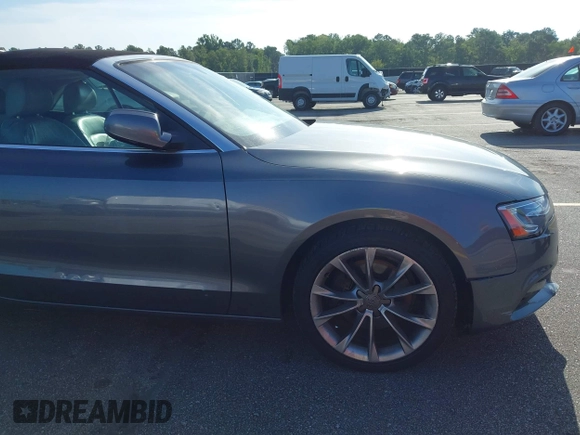 2013 Audi A5 Premium Plus z VIN WAULFAFH5DN009944, wystawiony jako IAAI lot #42508314 z przebiegiem 233 593 mil mil oraz . Historia ofert i sprzedaży dostępna na DreamBid. Obrazek 17.