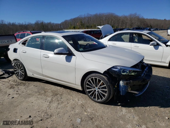 2021 BMW 2 Series 228i xDrive with VIN WBA73AK08M7H14464, listed as a Copart auction lot 46280975 with 25,729 mi miles and Salvage Title. Bid and sale history available at carsss.com. Image 4.