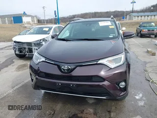 2018 Toyota RAV4 XLE with VIN 2T3RFREV6JW857693, listed as a IAAI auction lot 41541902 with 62,415 mi miles. Bid and sale history available at carsss.com. Image 12.