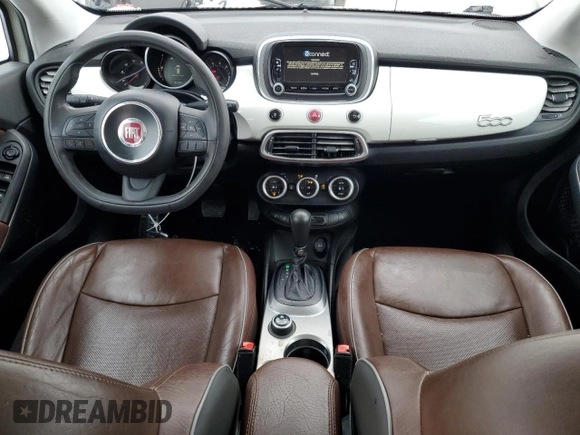 2016 FIAT 500X Lounge z VIN ZFBCFYDT2GP365900, wystawiony jako Copart lot #44891615 z przebiegiem 129 299 mil mil oraz Szkody całkowita. Historia ofert i sprzedaży dostępna na DreamBid. Obrazek 8.