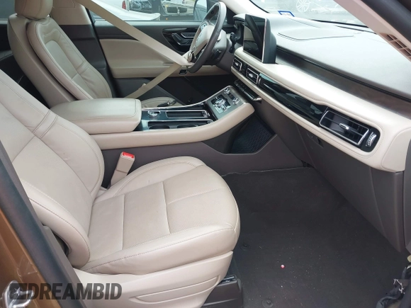 2022 Lincoln Aviator Reserve z VIN 5LM5J7WC7NGL17505, wystawiony jako IAAI lot #42127205 z przebiegiem 35 018 mil mil oraz . Historia ofert i sprzedaży dostępna na DreamBid. Obrazek 5.