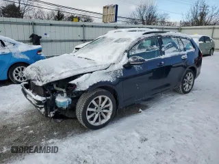 2016 Volkswagen Golf SportWagen TSI SE with VIN 3VWC17AUXGM517315, listed as a Copart auction lot 45204175 with 101,635 mi miles and Salvage Title. Bid and sale history available at carsss.com. Image 1.