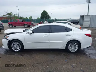 2013 Lexus ES 250 с VIN JTHBK1GG5D2060358, выставлен на аукционе IAAI как лот 42337727 с пробегом 140 768 миль миль и . История ставок и продаж доступна на DreamBid. Изображение 14.