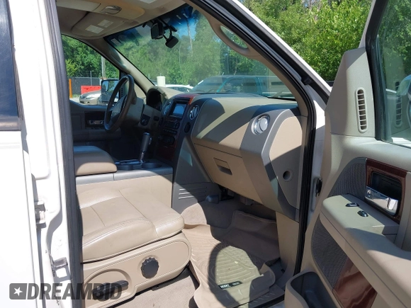 2007 Ford F-150 XLT with VIN 1FTPW14V87FA36941, listed as a IAAI auction lot 42612623 with 261,174 mi miles and . Bid and sale history available at DreamBid. Image 5.