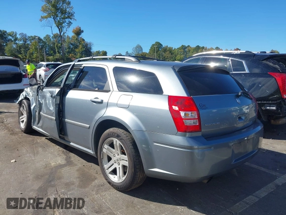 2007 Dodge Magnum R/T with VIN 2D4GV572X7H655828, listed as a IAAI auction lot 40561783 with 166,143 mi miles and . Bid and sale history available at carsss.com. Image 3.