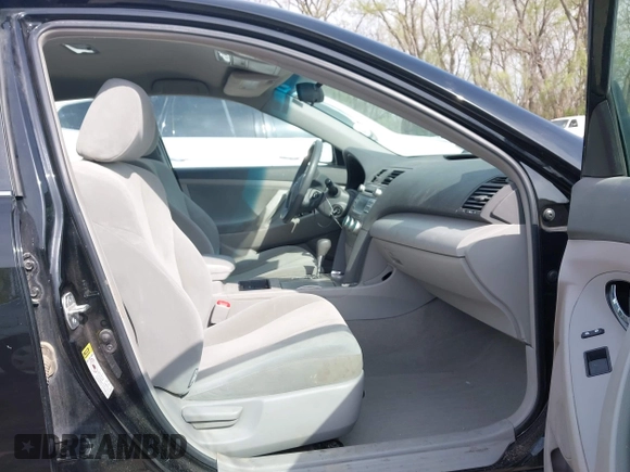 2009 Toyota Camry with VIN 4T4BE46K39R124958, listed as a IAAI auction lot 41974278 with 172,214 mi miles. Bid and sale history available at carsss.com. Image 5.