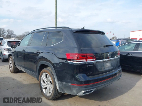 2021 Volkswagen Atlas SE z VIN 1V2HR2CA0MC543876, wystawiony jako IAAI lot #41598298 z przebiegiem 99 171 mil mil oraz . Historia ofert i sprzedaży dostępna na DreamBid. Obrazek 3.