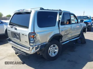 1999 Toyota 4Runner SR5 z VIN JT3HN86R2X0196837, wystawiony jako IAAI lot #42256702 z przebiegiem 281 141 mil mil oraz . Historia ofert i sprzedaży dostępna na DreamBid. Obrazek 6.