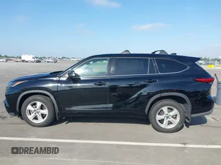 2021 Toyota Highlander L z VIN 5TDCZRBH1MS558663, wystawiony jako IAAI lot #42206187 z przebiegiem 49 574 mil mil oraz . Historia ofert i sprzedaży dostępna na DreamBid. Obrazek 15.