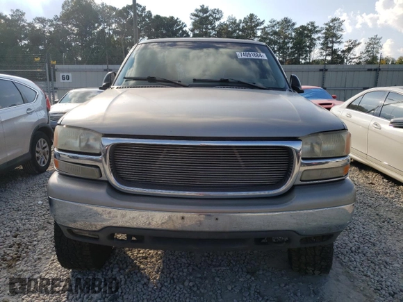 2000 GMC New Sierra 1500 SLE with VIN 1GTEC14T0YE377935, listed as a Copart auction lot 74091684 with 255,760 mi miles and Salvage Title. Bid and sale history available at carsss.com. Image 5.