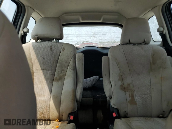 2012 Mazda 5 Sport z VIN JM1CW2BL7C0110420, wystawiony jako Copart lot #59150885 z przebiegiem Nie podano mil oraz Czysty tytuł • Clean title. Historia ofert i sprzedaży dostępna na DreamBid. Obrazek 10.