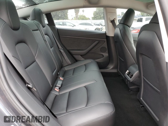 2023 Tesla Model 3 z VIN 5YJ3E1EA3PF620536, wystawiony jako Copart lot #54509885 z przebiegiem 11 483 mil mil oraz Szkoda całkowita • Salvage title. Historia ofert i sprzedaży dostępna na DreamBid. Obrazek 10.