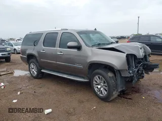 2012 GMC Yukon XL Denali with VIN 1GKS2MEF8CR184664, listed as a IAAI auction lot 41901537 with 208,500 mi miles. Bid and sale history available at carsss.com. Image 1.