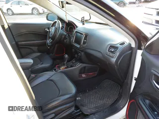 2018 Jeep Compass Trailhawk with VIN 3C4NJDDBXJT199178, listed as a IAAI auction lot 41215543 with 102,271 mi miles and . Bid and sale history available at DreamBid. Image 5.