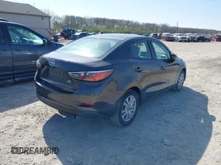 2016 Scion iA with VIN 3MYDLBZV3GY131783, listed as a IAAI auction lot 41999144 with 197,827 mi miles. Bid and sale history available at carsss.com. Image 4.