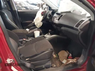 2012 Mitsubishi Outlander SE z VIN JA4AS3AW9CU016434, wystawiony jako IAAI lot #41757429 z przebiegiem 152 484 mil mil oraz . Historia ofert i sprzedaży dostępna na DreamBid. Obrazek 5.