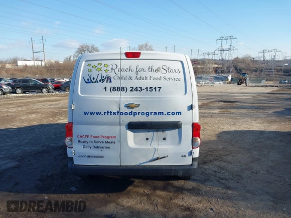 2015 Chevrolet City Express Cargo LS z VIN 3N63M0YN8FK721635, wystawiony jako IAAI lot #41419865 z przebiegiem 106 436 mil mil oraz . Historia ofert i sprzedaży dostępna na DreamBid. Obrazek 17.
