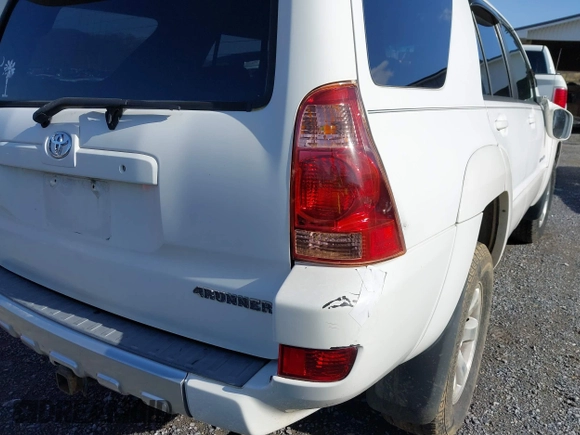 2004 Toyota 4Runner SR5 with VIN JTEBU14R340022054, listed as a IAAI auction lot 41715881 with 217,435 mi miles and . Bid and sale history available at DreamBid. Image 21.